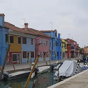 Ca' 84 , Burano Italia